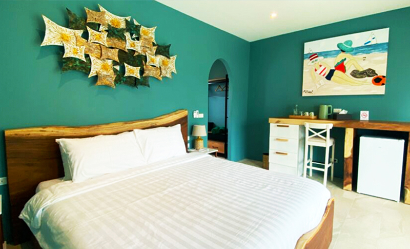 Vista de una habitacion del hostel Le Petit Saint Tropez en Khanom a Tailandia