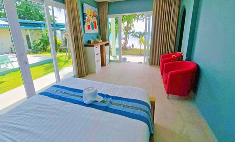 Vista de una habitacion del hostel Le Petit Saint Tropez en Khanom a Thailandia
