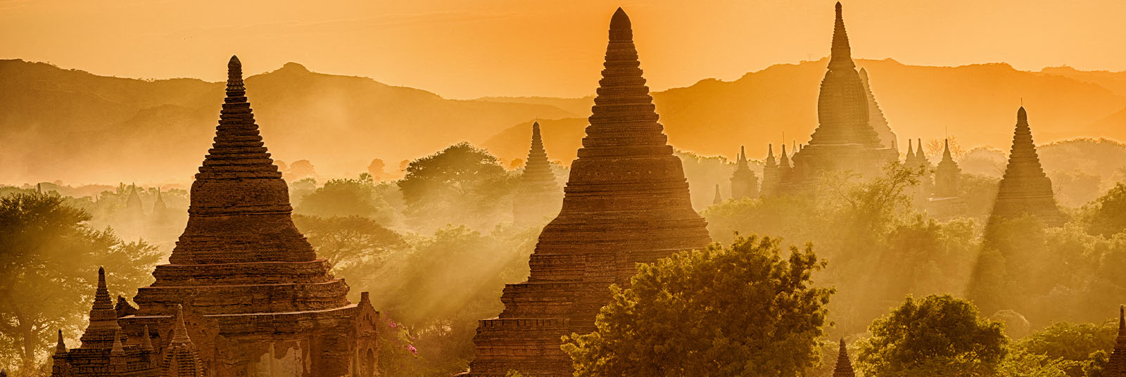 Vista de templos de Bagan en Birmania